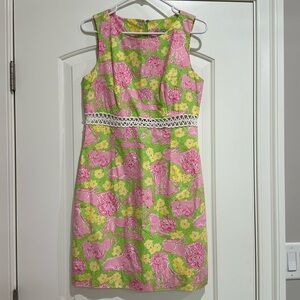 Beautiful Lilly Pulitzer sleeveless dress, Size 8. LIKE NEW, worn 2 times.